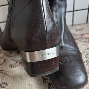 Chanel boot